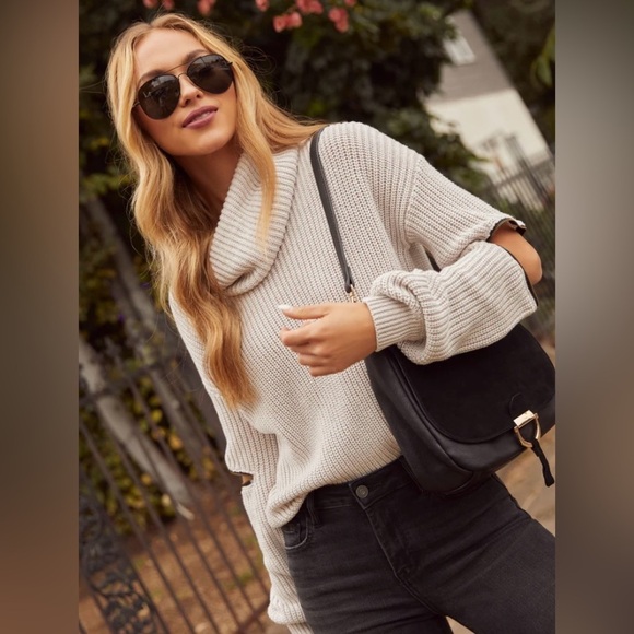 NWT - VICI - Shoreditch Cotton Blend Zip Sleeve
Knit Sweater - Size Large - Picture 2 of 9